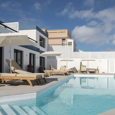 Edem Iii Apartamento De Diseno Piscina Climatizada By Lightbooking Appartement Telde